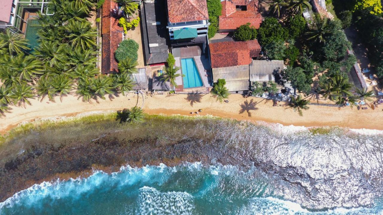 Lucky Seven Beach Resort Hikkaduwa Exterior photo