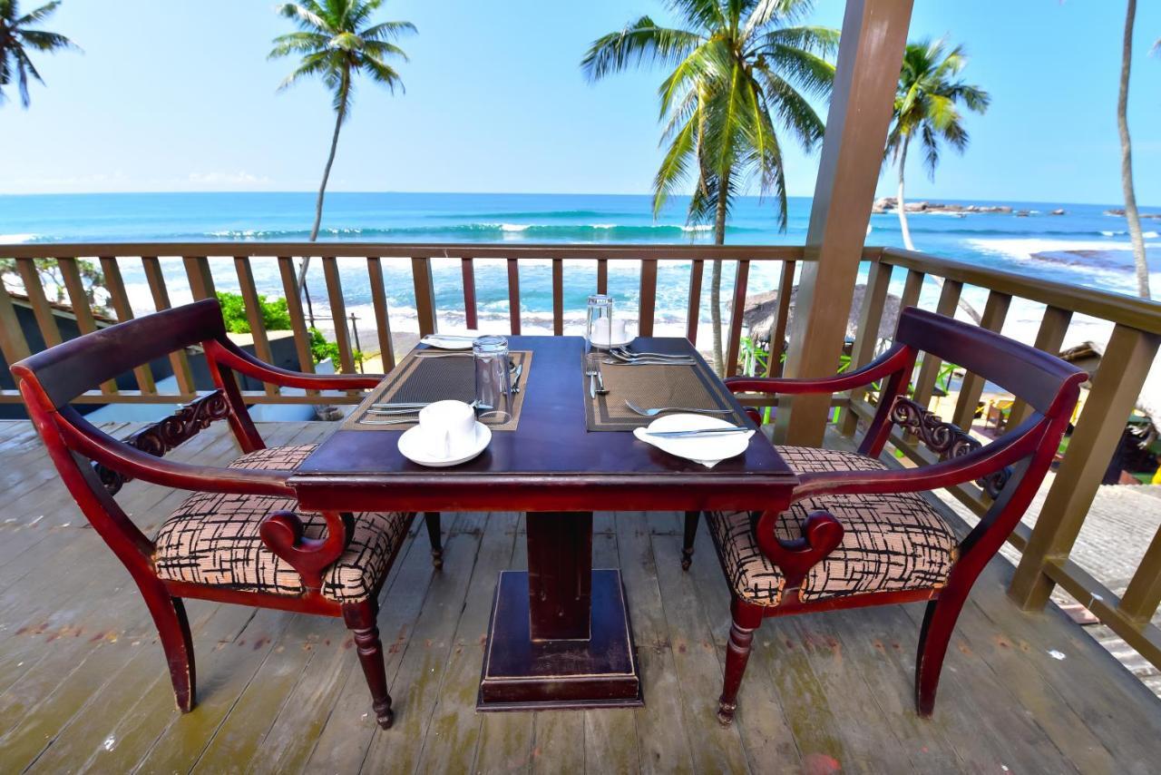 Lucky Seven Beach Resort Hikkaduwa Exterior photo